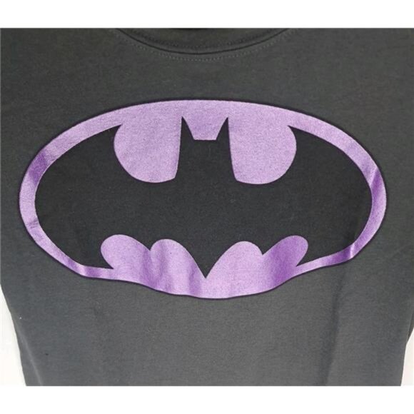Girls Youth Bat Signal Short Sleeve Batman Shirt Sz 19 XXL Purple Black EUC - Picture 3 of 5